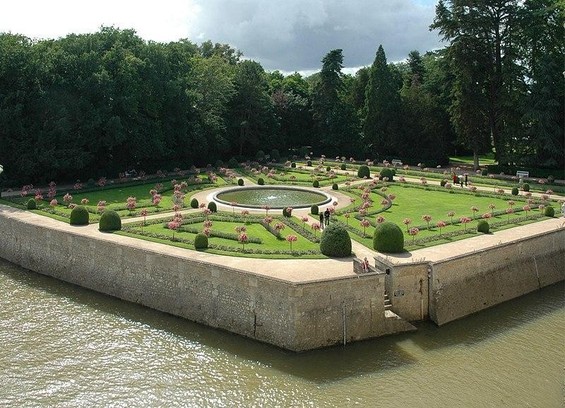 Domaine de Chenonceaux (également sur communes de Chenonceaux et Civray-de-Touraine) à #Francueil (#IndreEtLoire) Parc du domaine de Chenonceau (cad. A 1 à 13, 48 à 50 ; B 1 à 34) : classement par arrêté du 7 n...
Suite 👉 https://monumentum.fr/monument-historique/pa00097761/francueil-domaine-de-chenonceaux-egalement-sur-communes-de-chenonceaux-et-civray-de-touraine
#Patrimoine #MonumentHistorique
Photo CC-BY-SA 4.0 : MFSG