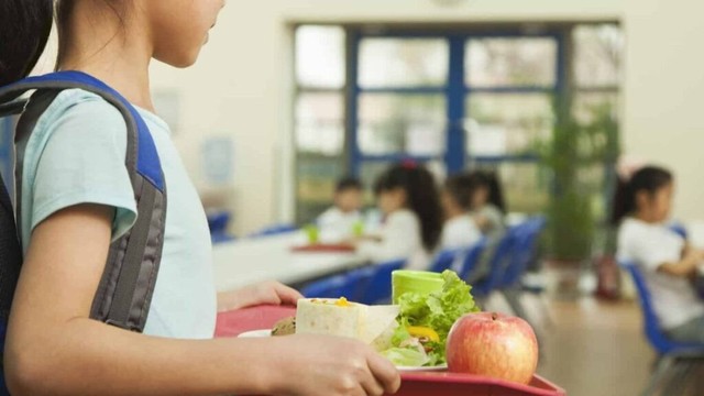 Junk food bill signed by Katie Hobbs to impact school lunch...